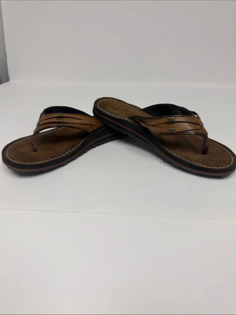 Clarks Men's Tan & Brown Leather Thong Sandals